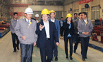 西安市委常委、常務(wù)副市長岳華峰蒞臨西瑪電機調(diào)研指導(dǎo)?！靼膊﹨R儀器儀表有限公司